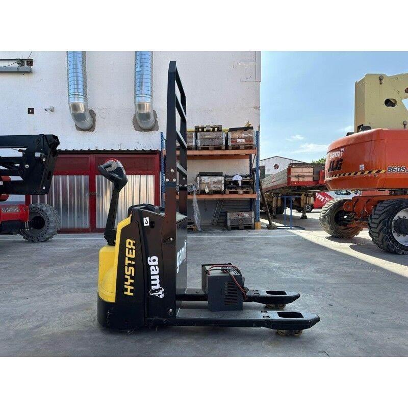 Hyster P2.0 手動堆積機