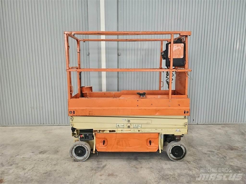 JLG 1930 ES 剪式升降機