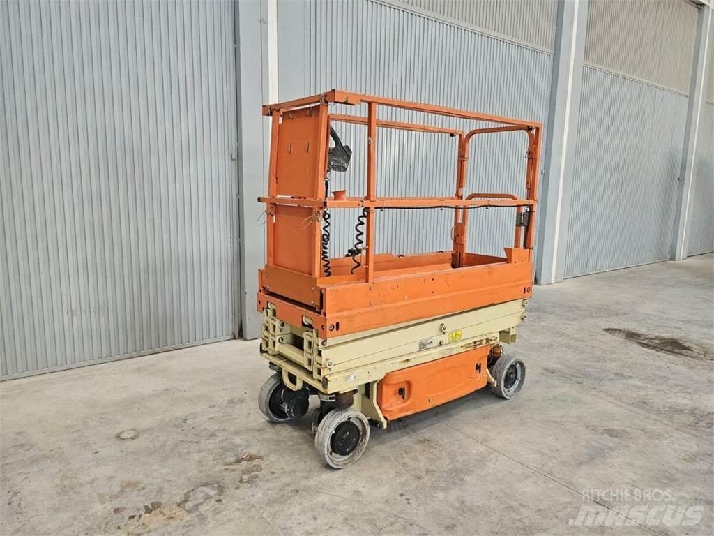 JLG 1930 ES 剪式升降機