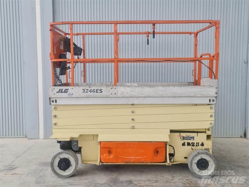 JLG 3246ES 剪式升降機