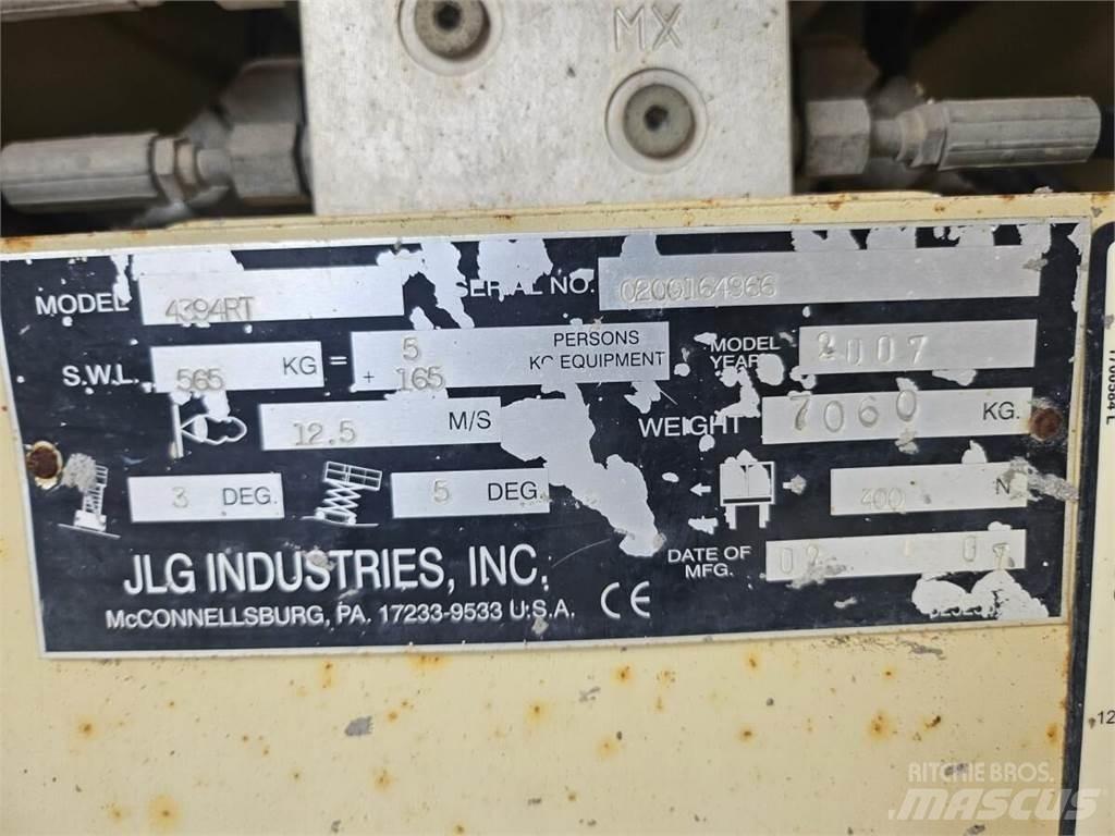 JLG 4394RT 剪式升降機