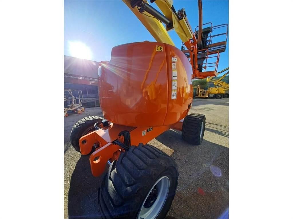 JLG 450AJ 曲臂高空作業車