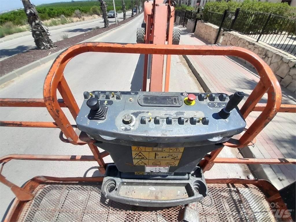 JLG 860SJ 伸縮臂高空作業車
