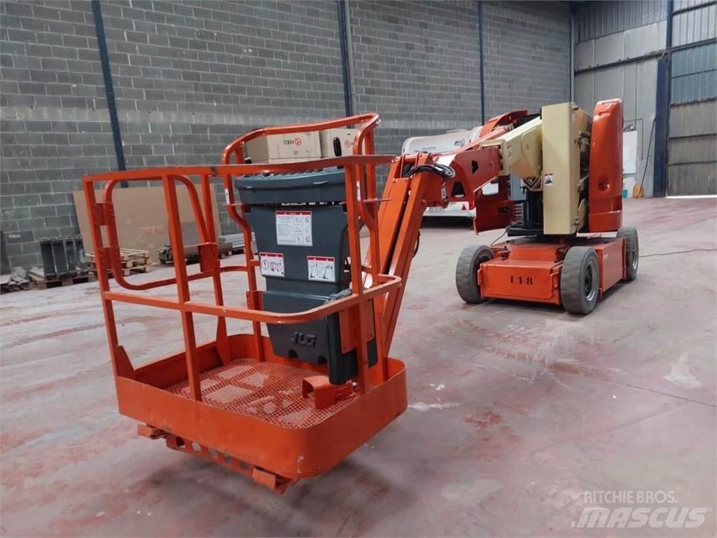 JLG E300AJP 曲臂高空作業車