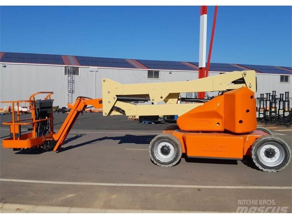 JLG E450AJ 曲臂高空作業車