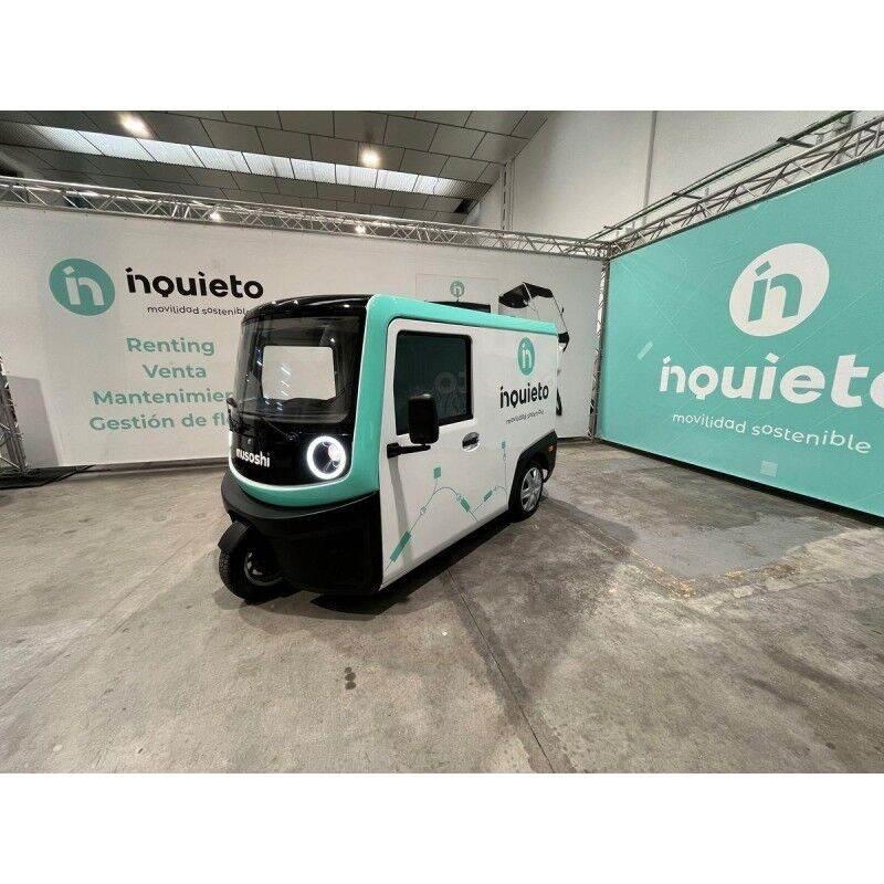 Magni P1.6 全地形車