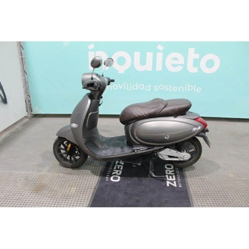  Urban D4 全地形車