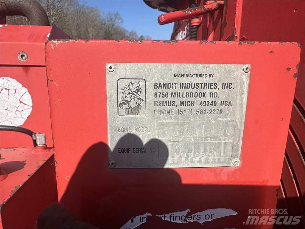 Bandit 200 碎木機