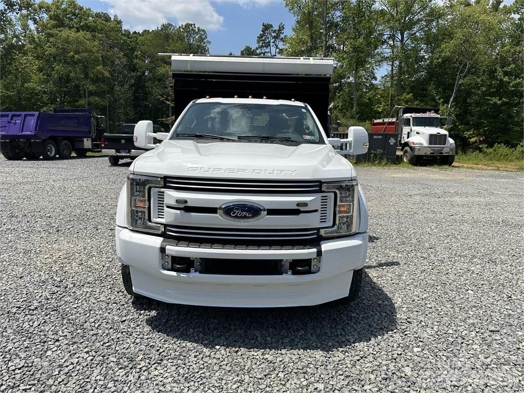 Ford F550 其他貨車