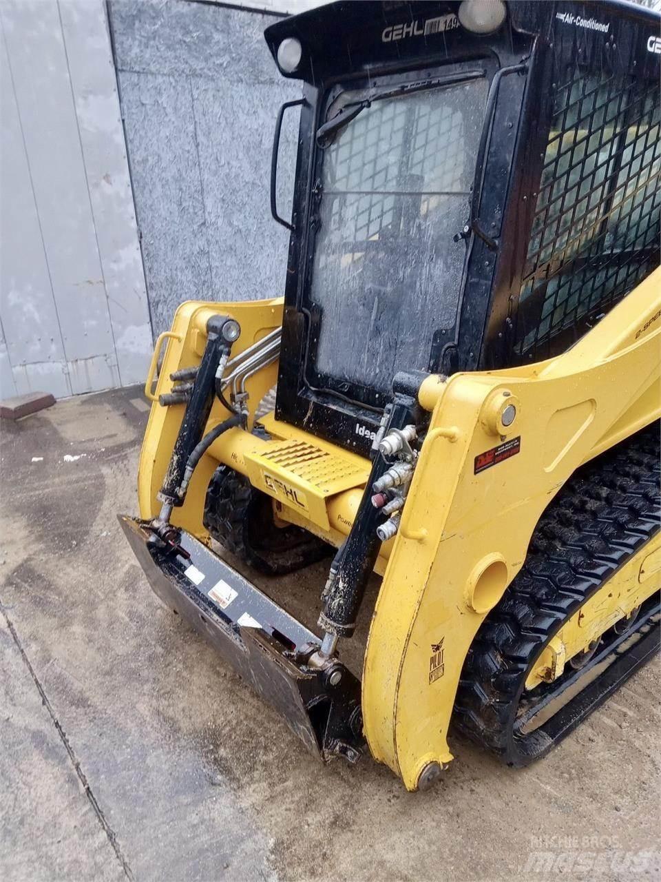 Gehl VT320 滑移轉向裝載機