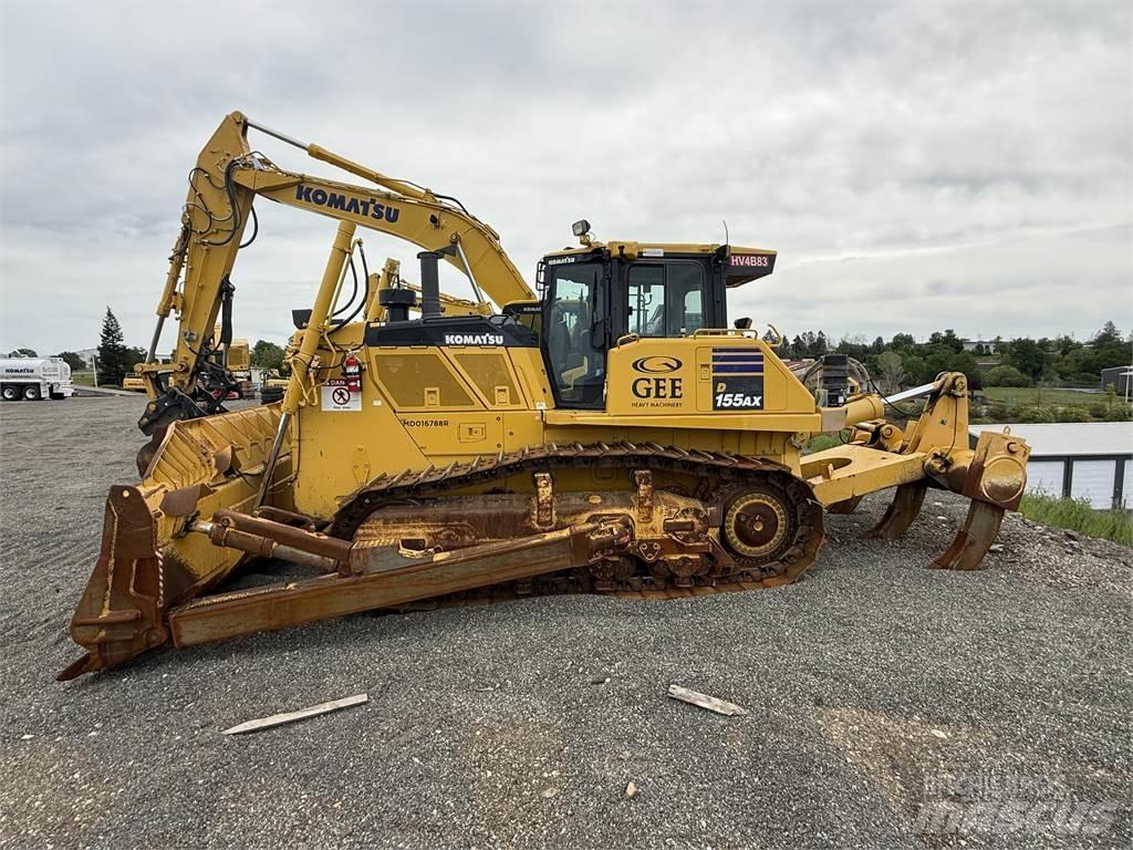 Komatsu D155AX-8 履帶推土機