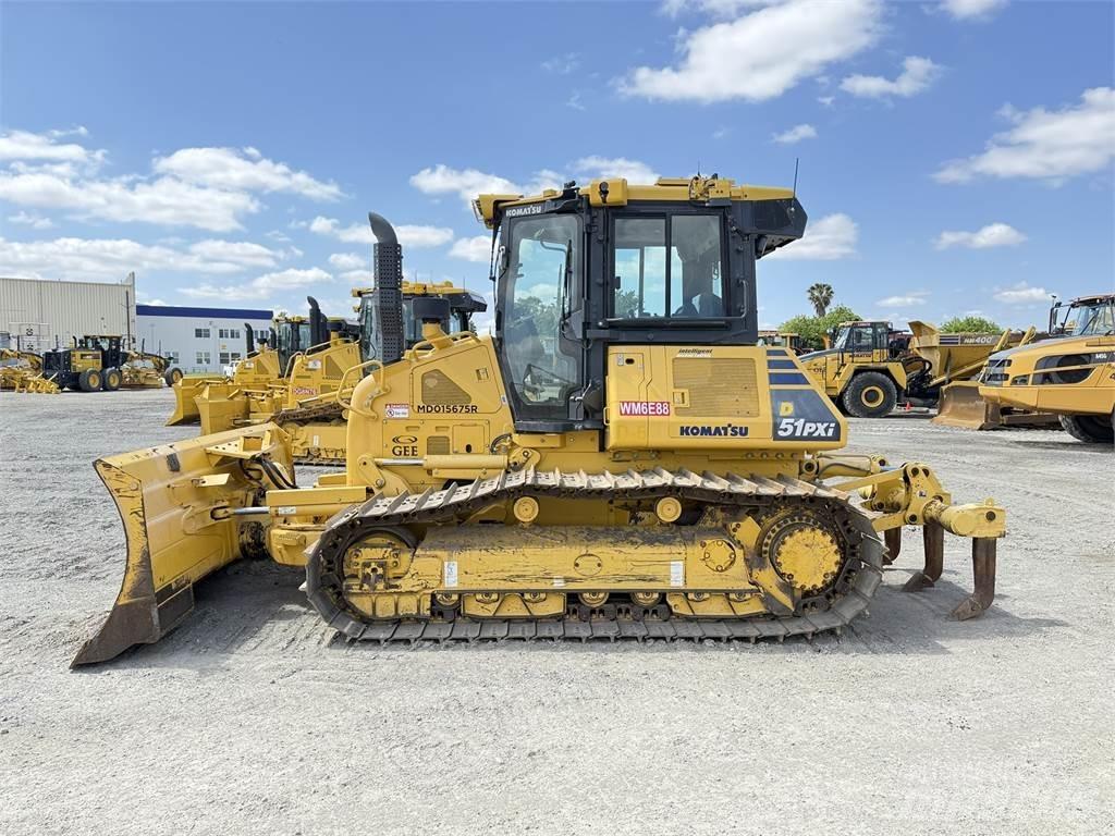 Komatsu D51PXi-24 履帶推土機