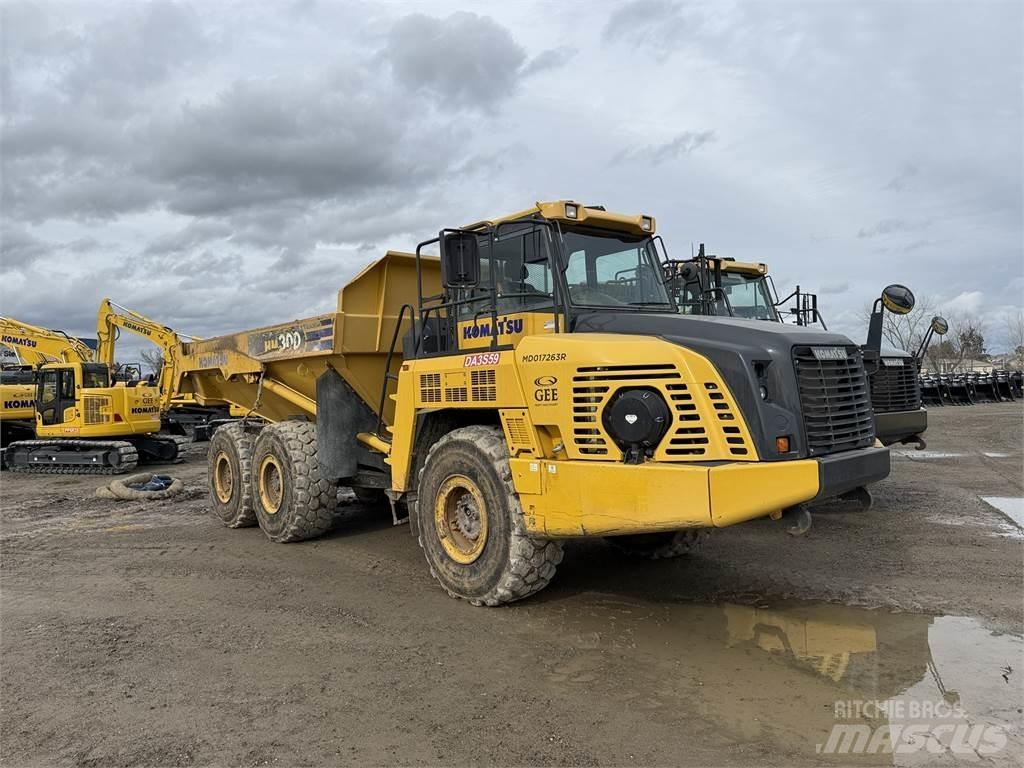Komatsu HM300-5 鉸接式起吊車