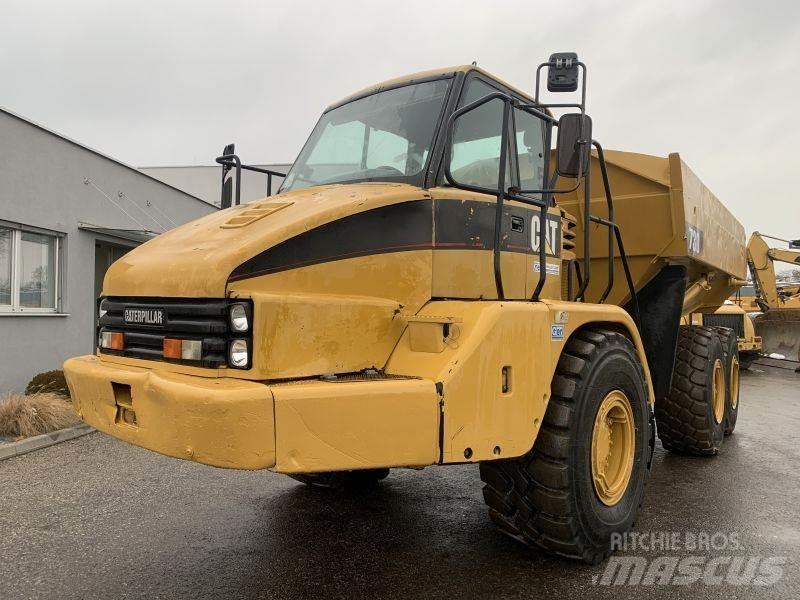 CAT 730 鉸接式起吊車