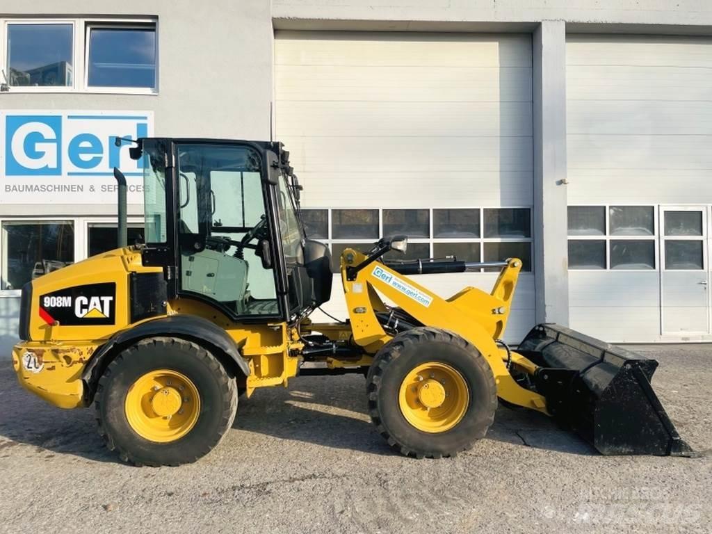 CAT 908M 輪胎式裝載機