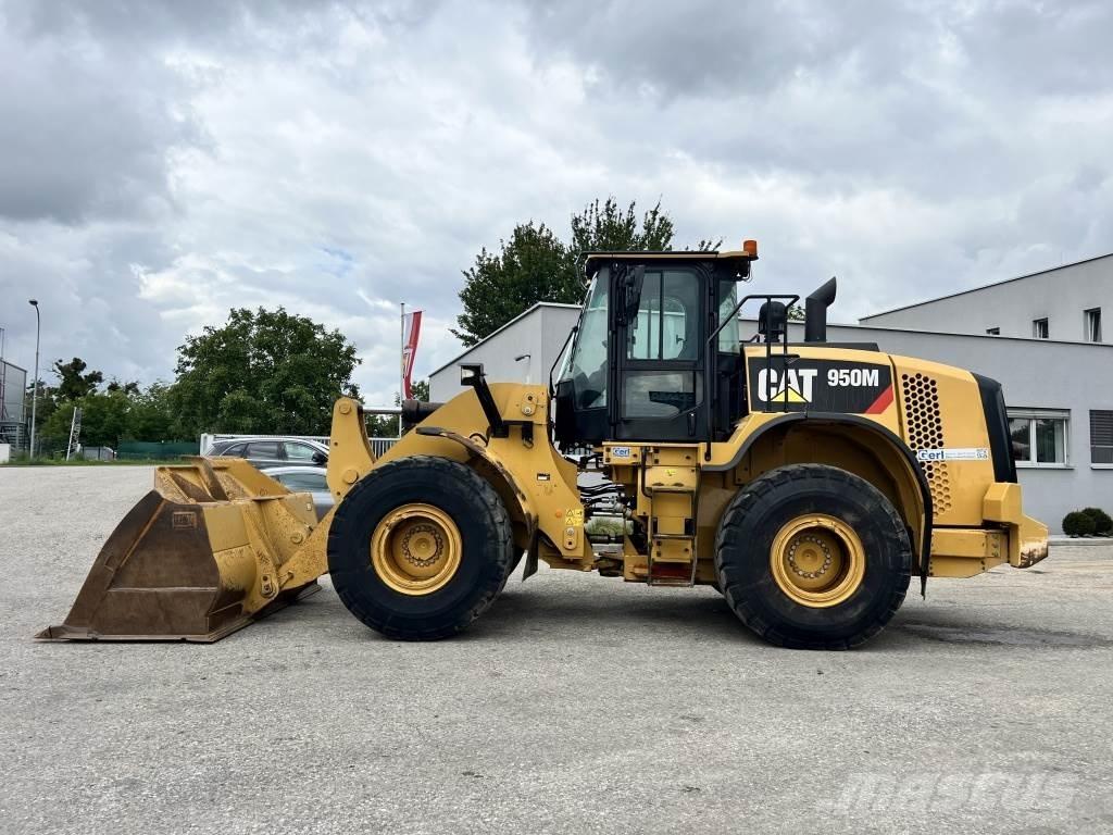 CAT 950 M 輪胎式裝載機