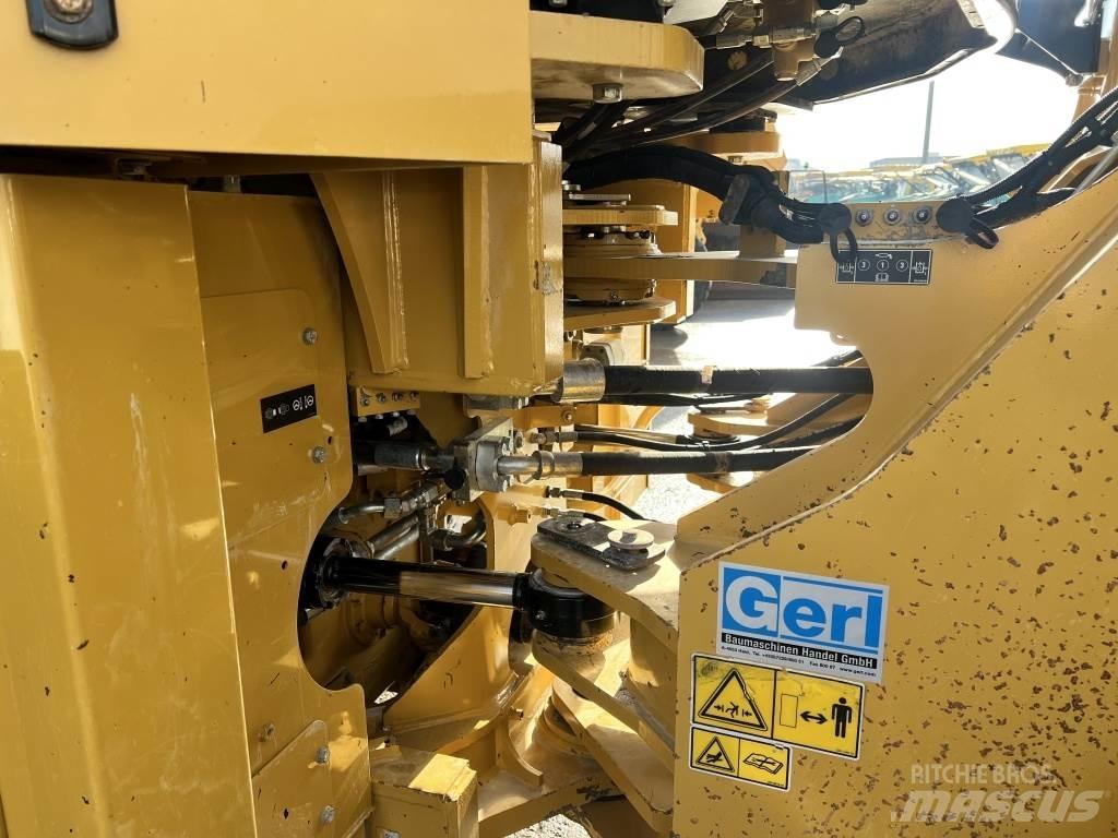 CAT 972 K 輪胎式裝載機