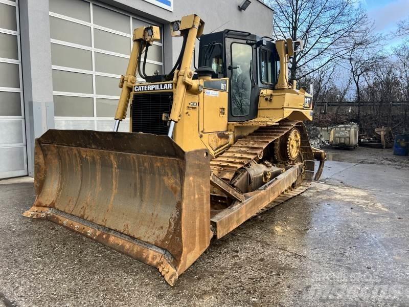 CAT D 6 T 履帶推土機