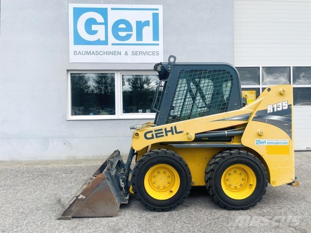 Gehl R135 滑移轉向裝載機
