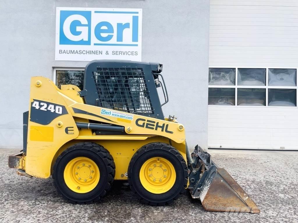 Gehl SL4240 滑移轉向裝載機