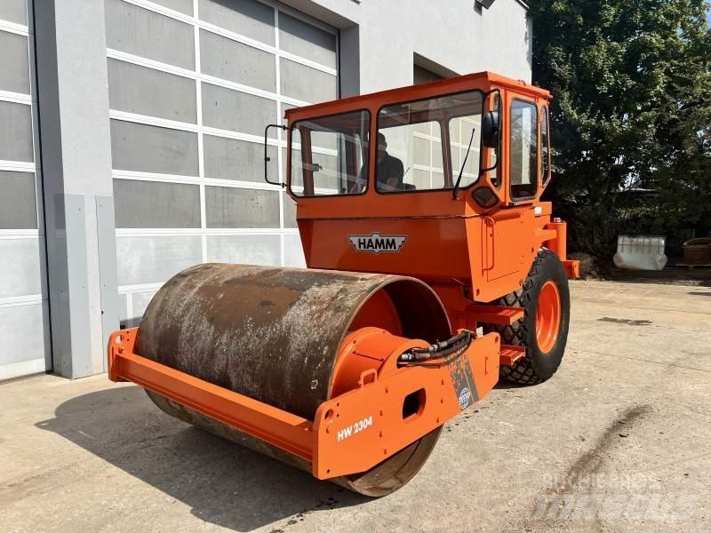 Hamm HW 2304 單輪滾壓機
