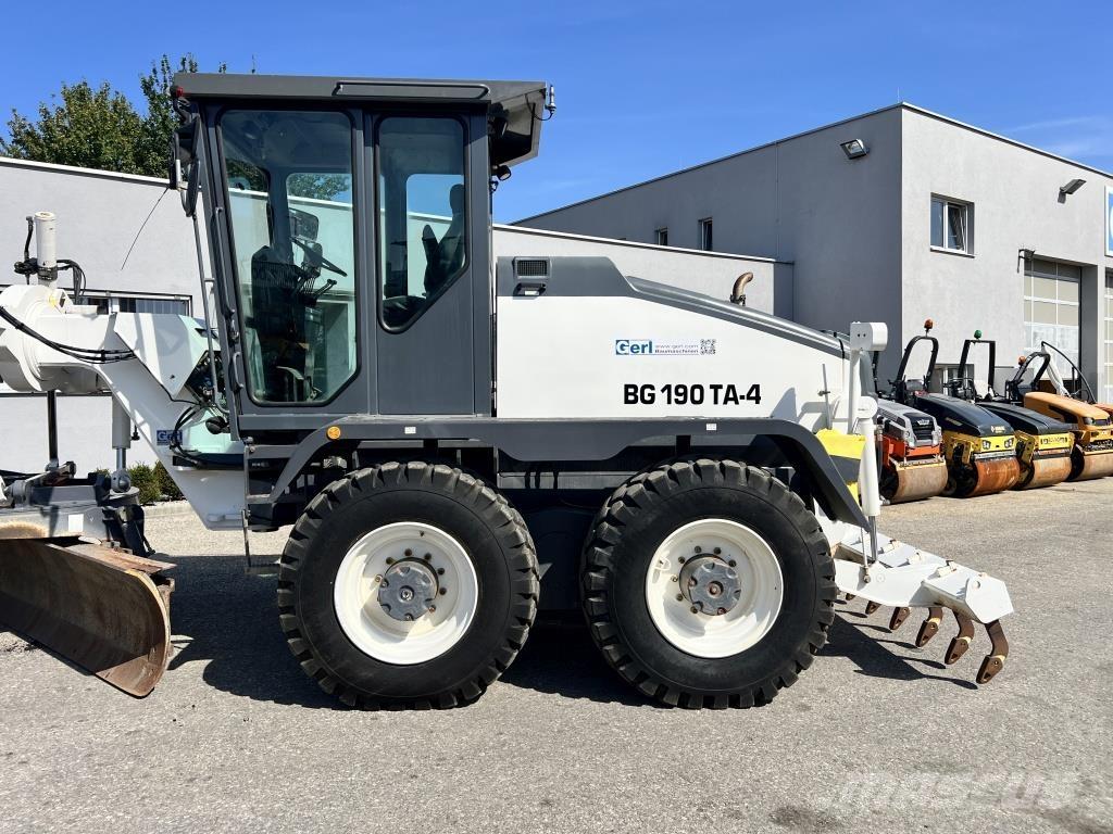 HBM Bomag BG 190TA-4 平土機