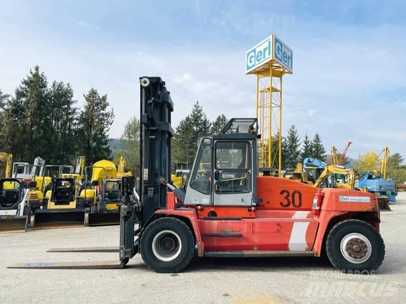 Kalmar DCE 160-12 柴油卡車
