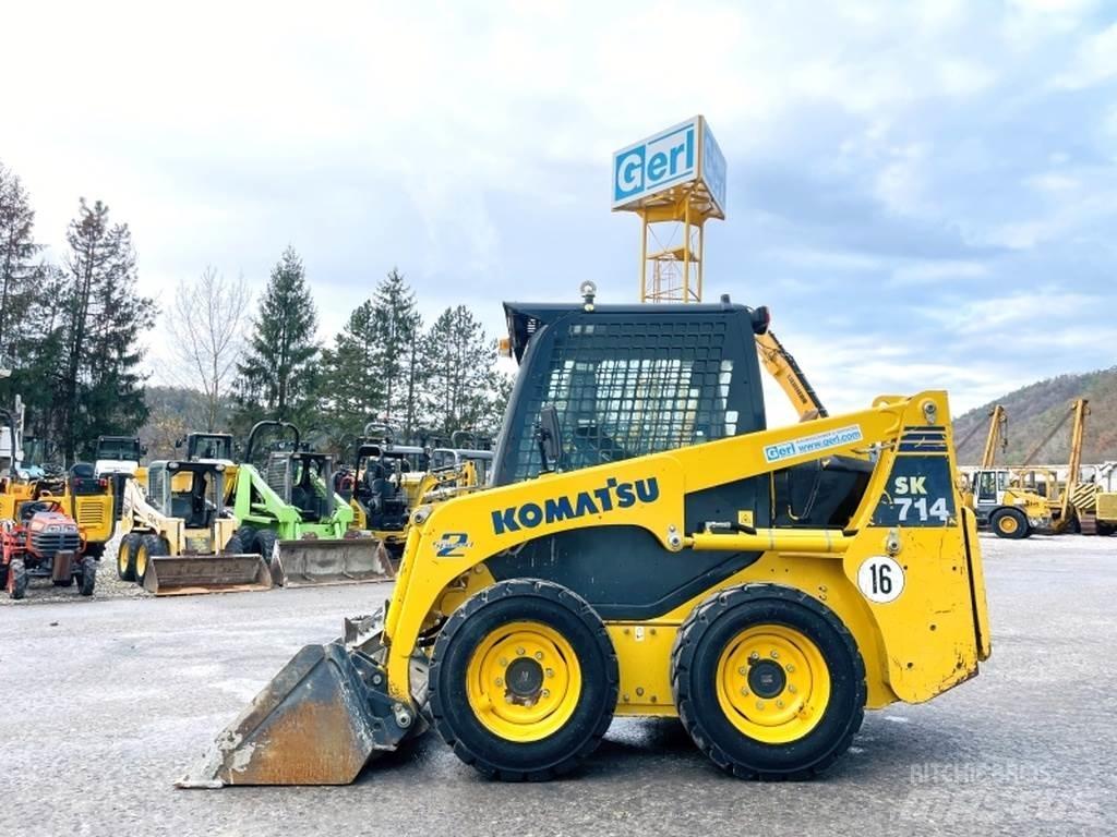 Komatsu SK714 滑移轉向裝載機