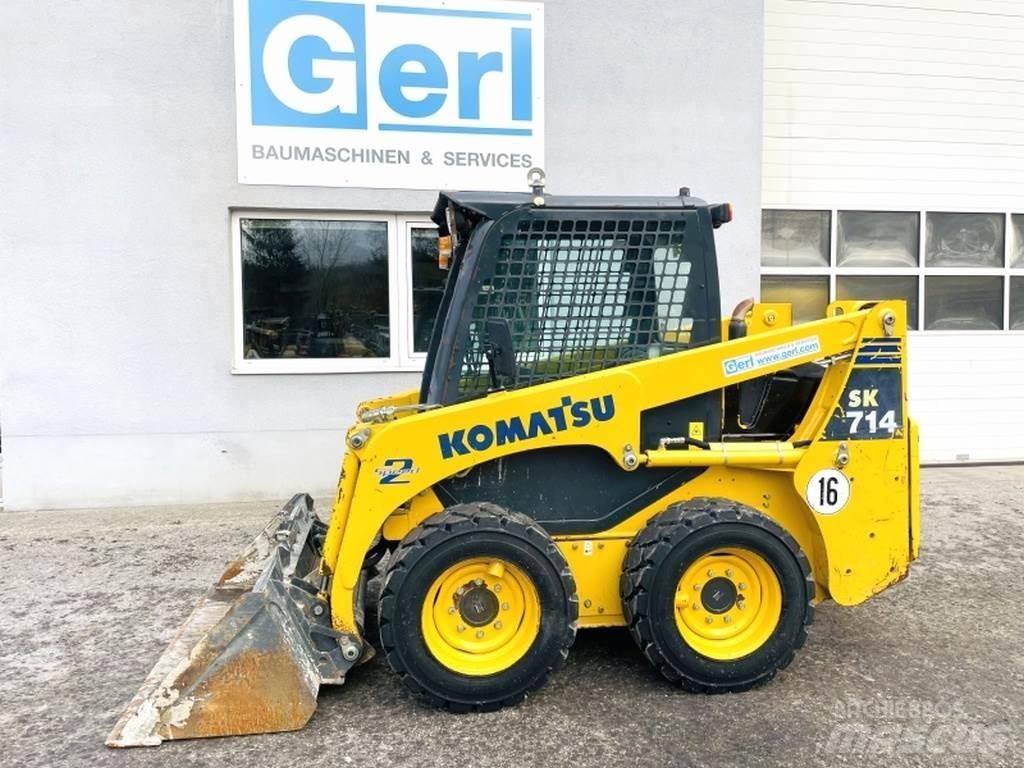 Komatsu SK714 滑移轉向裝載機