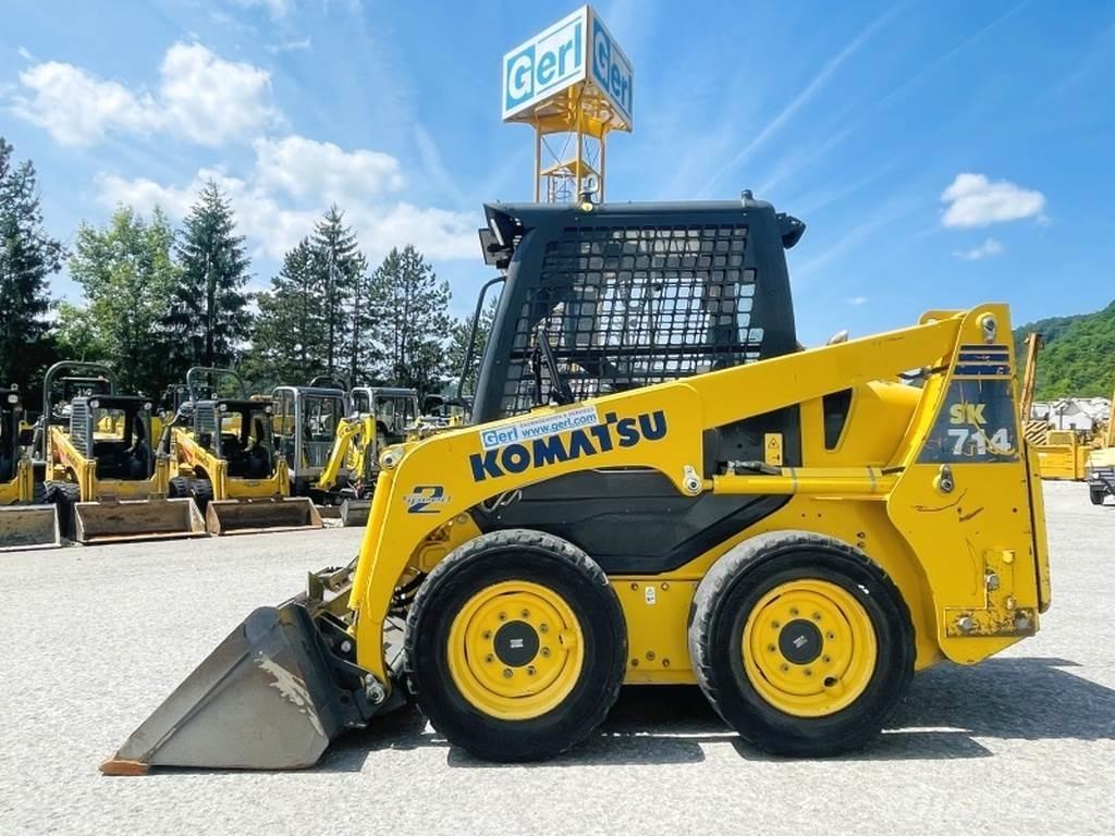 Komatsu SK714 滑移轉向裝載機
