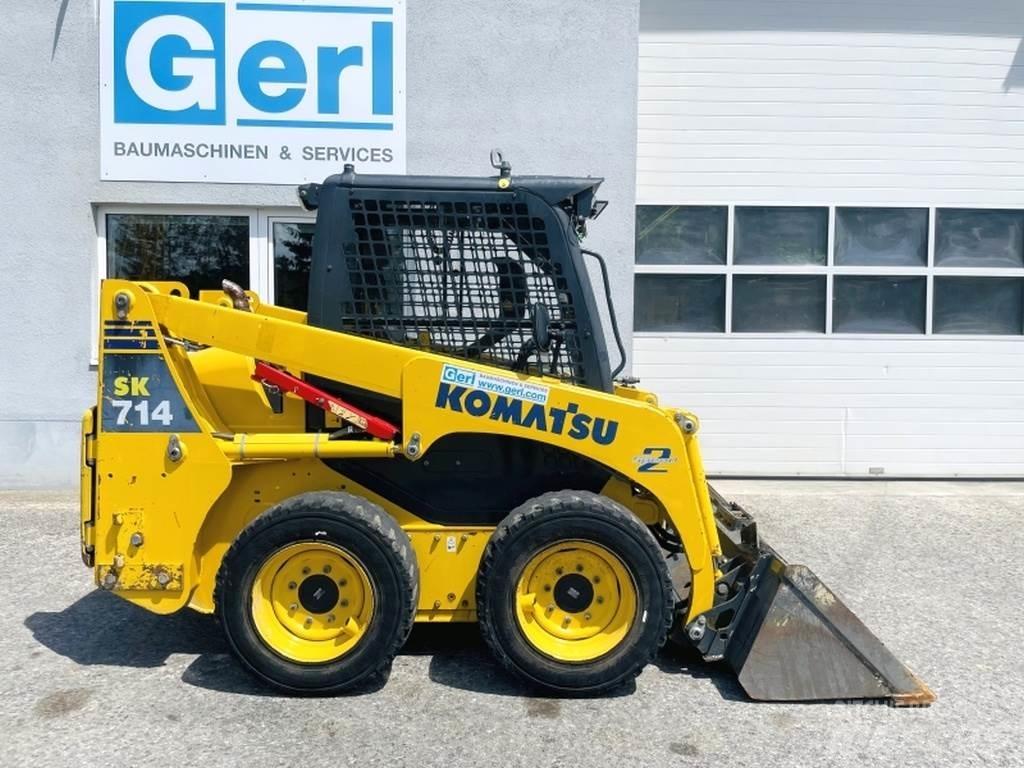 Komatsu SK714 滑移轉向裝載機