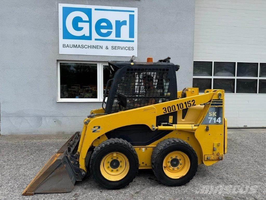 Komatsu SK714-5 滑移轉向裝載機