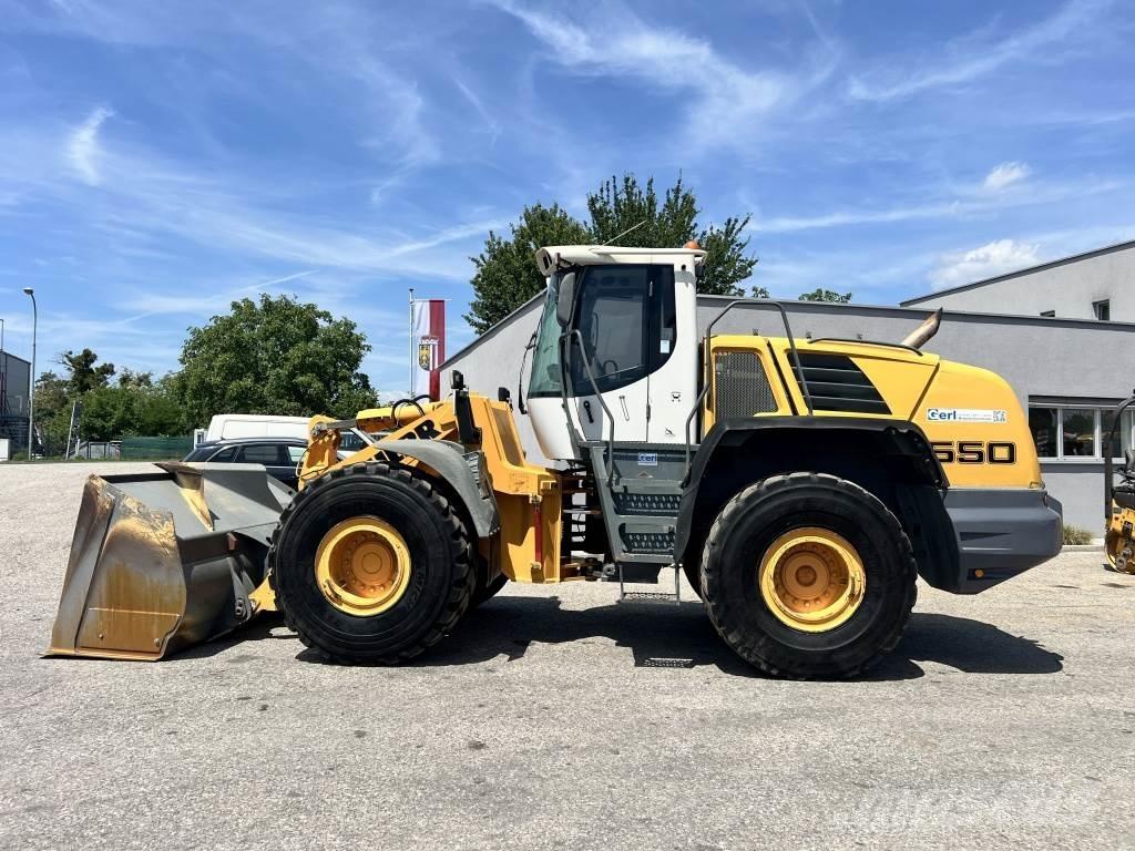 Liebherr L 550 輪胎式裝載機