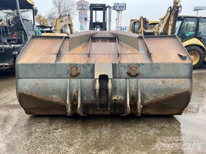 Liebherr Schaufel L 574 輪胎式裝載機