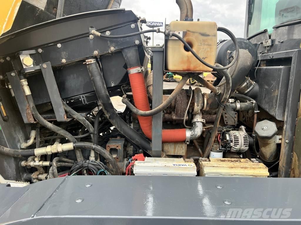 New Holland F 106.6 A 平土機