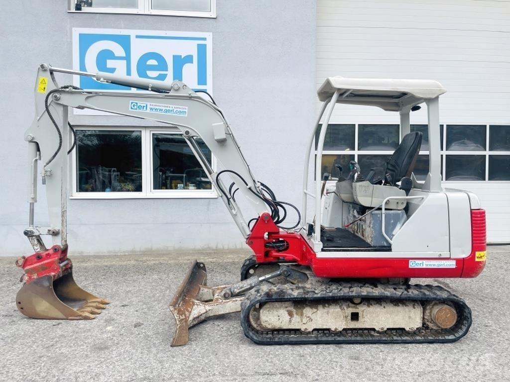 Takeuchi TB135 小型挖土機/掘鑿機<7t(小型挖掘機)