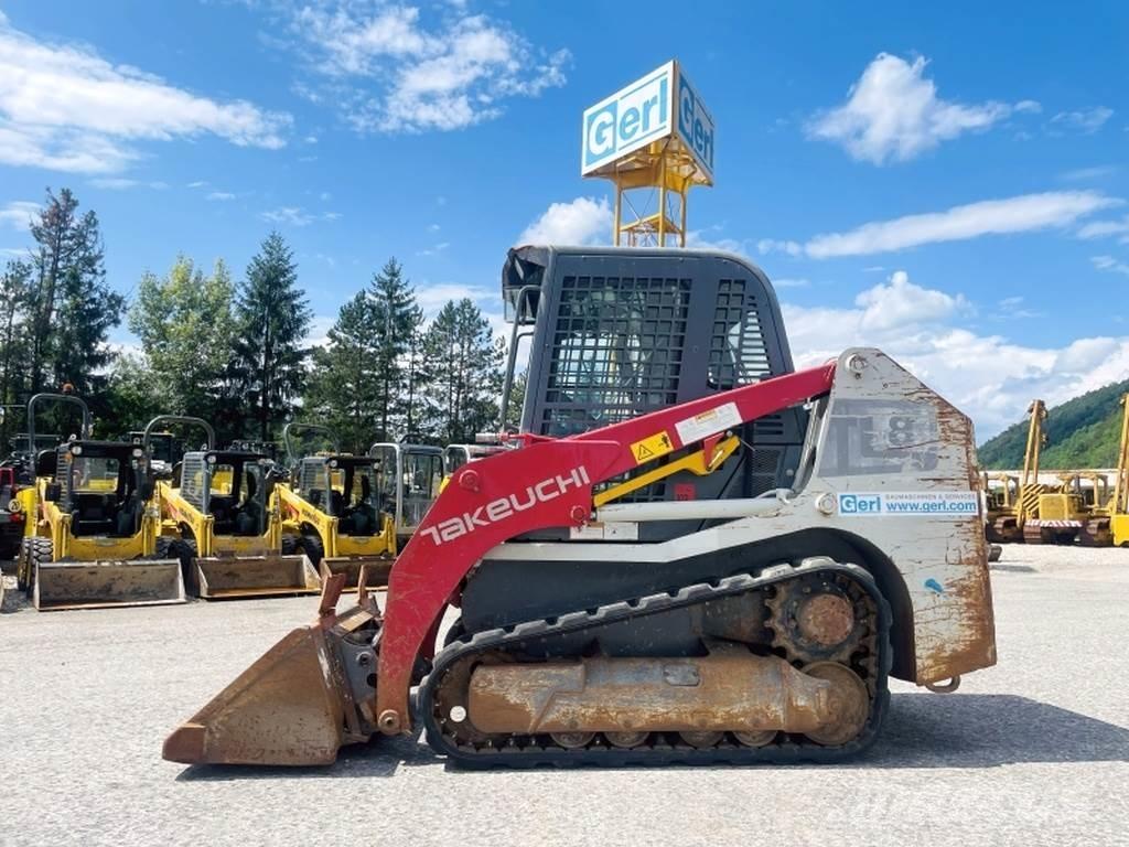 Takeuchi TL8 滑移轉向裝載機
