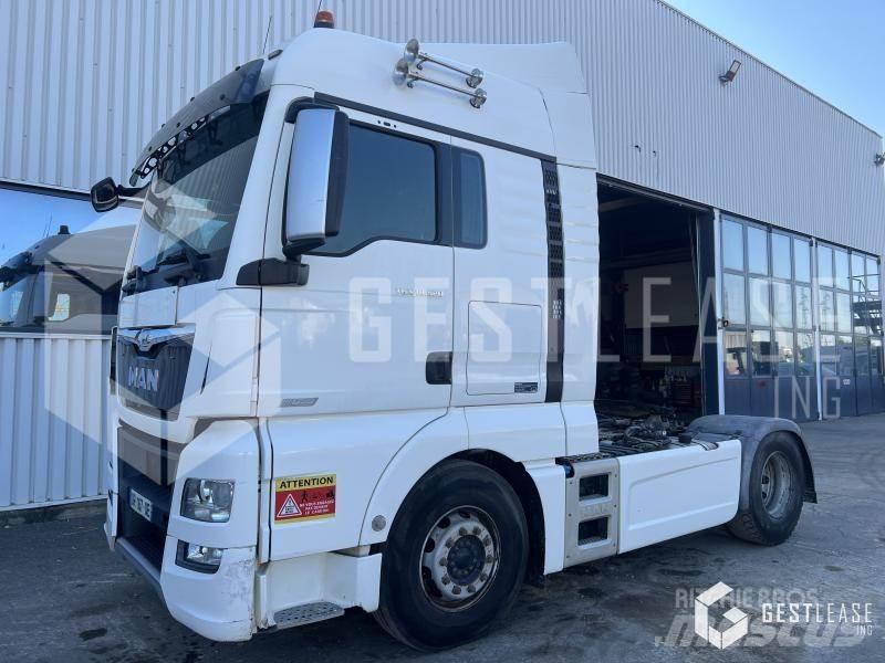 MAN TGX 18.520 曳引機組件