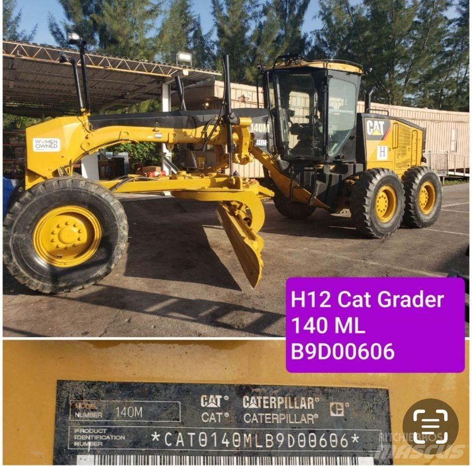 CAT 140M 履帶推土機