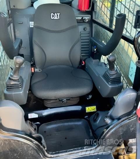 CAT 299D3-XE 滑移轉向裝載機