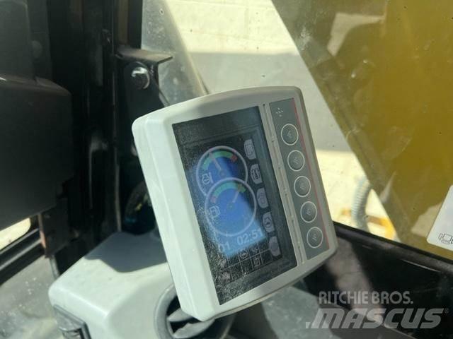 CAT 307E2 小型挖土機/掘鑿機<7t(小型挖掘機)