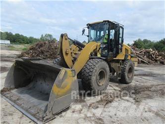 CAT 938M 輪胎式裝載機
