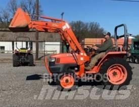 Kubota L3400 曳引機