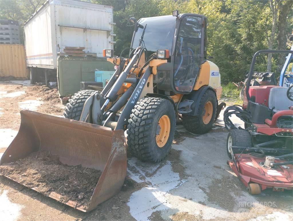 Volvo D20L 輪胎式裝載機