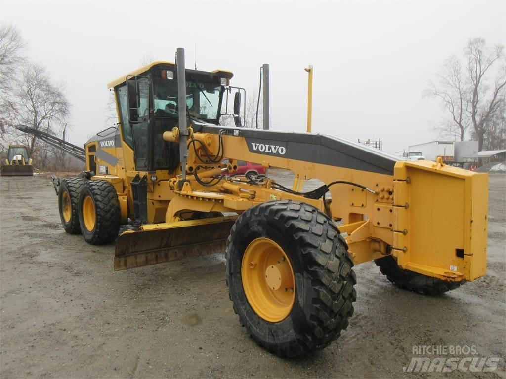 Volvo G930B 平土機