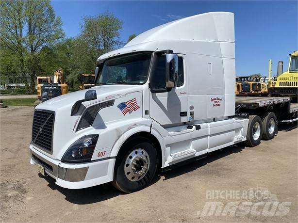 Volvo VNL64T670 曳引機組件