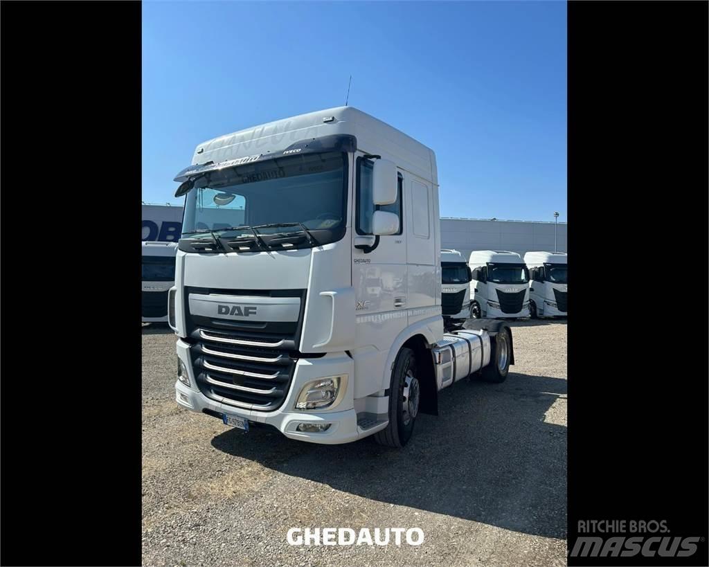 DAF DAF 貨箱式卡車