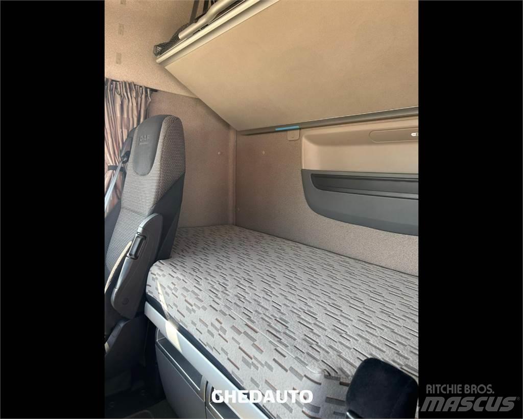 DAF DAF 貨箱式卡車