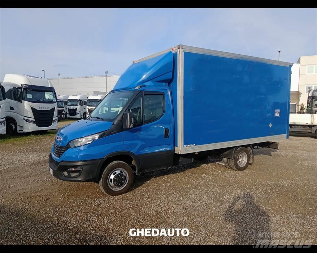 Iveco 35C16 車廂