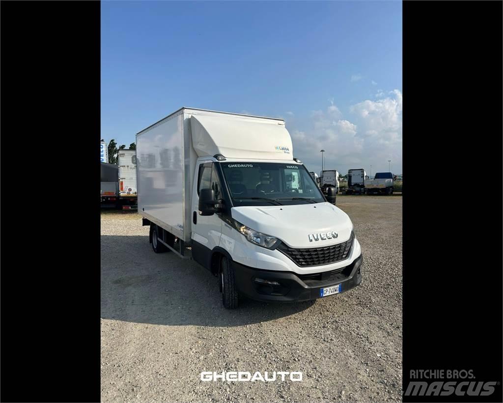Iveco 35C16 車廂